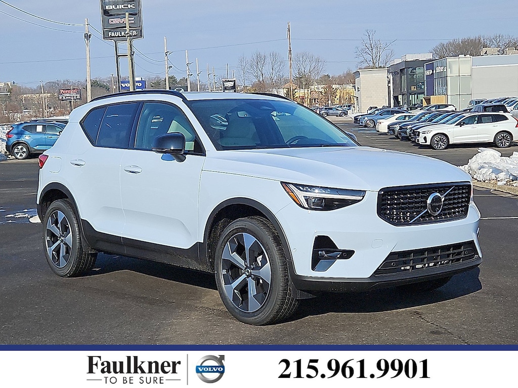 New 2026 Volvo XC40 B5 Plus SUV
