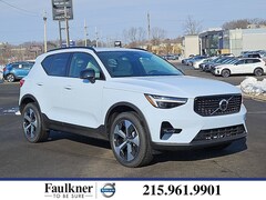 2026 Volvo XC40 B5 Plus SUV