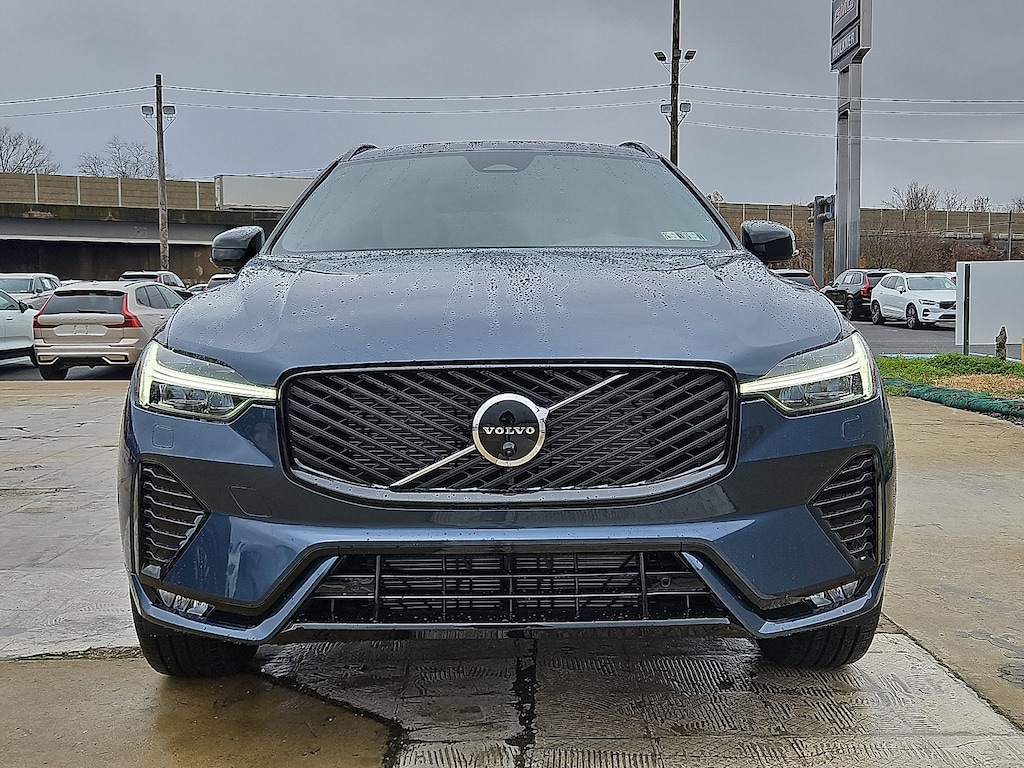 New 2026 Volvo XC60 B5 Plus SUV