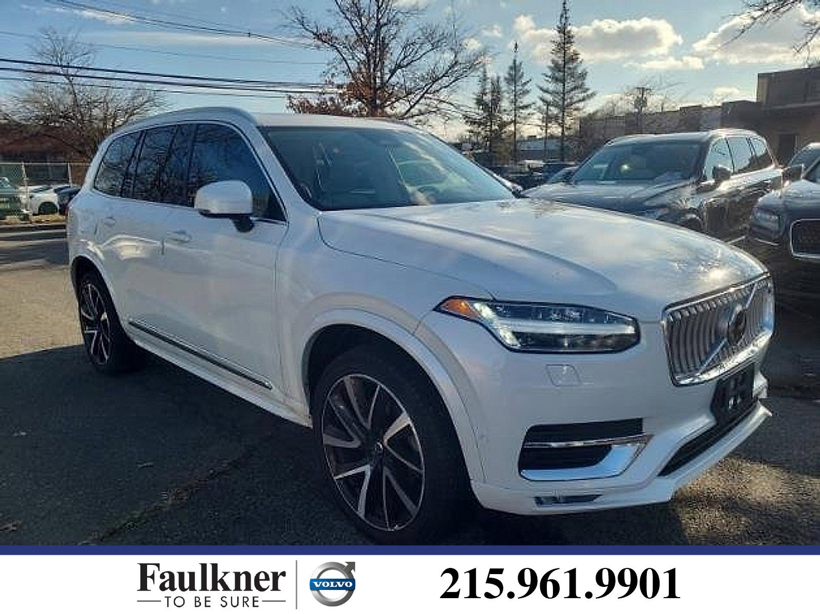 2023 Volvo XC90 Plus's photo