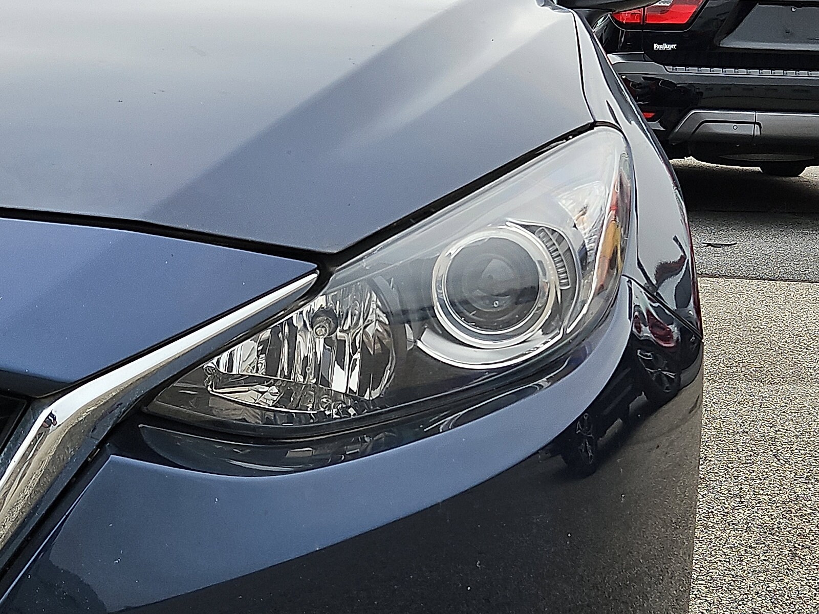 2015 Mazda Mazda3 Grand Touring photo 4