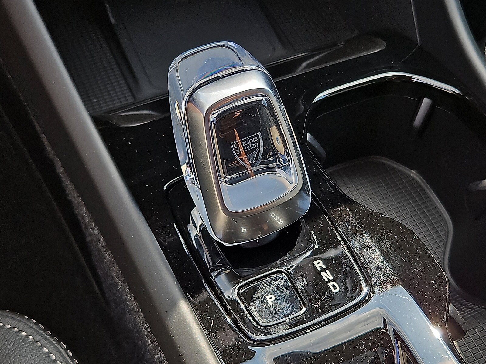 2026 Volvo XC40 Plus - Photo 13