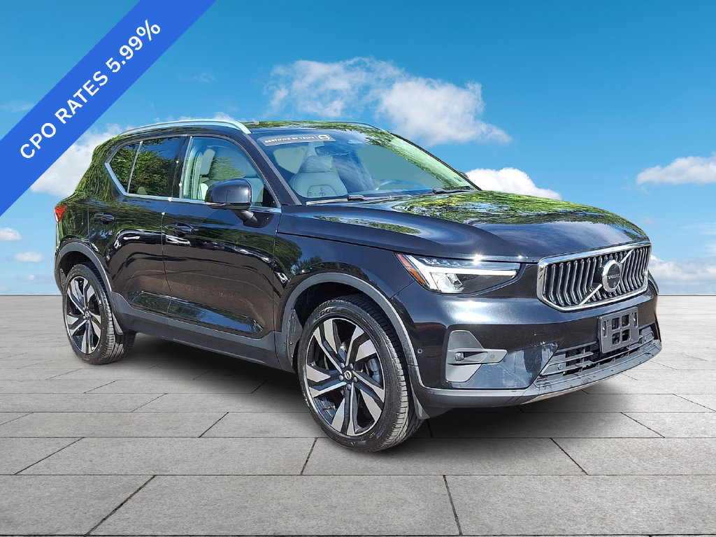 2023 Volvo XC40 Plus