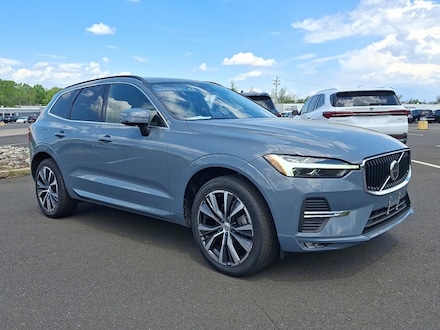 2022 Volvo XC60 B5 AWD Momentum SUV