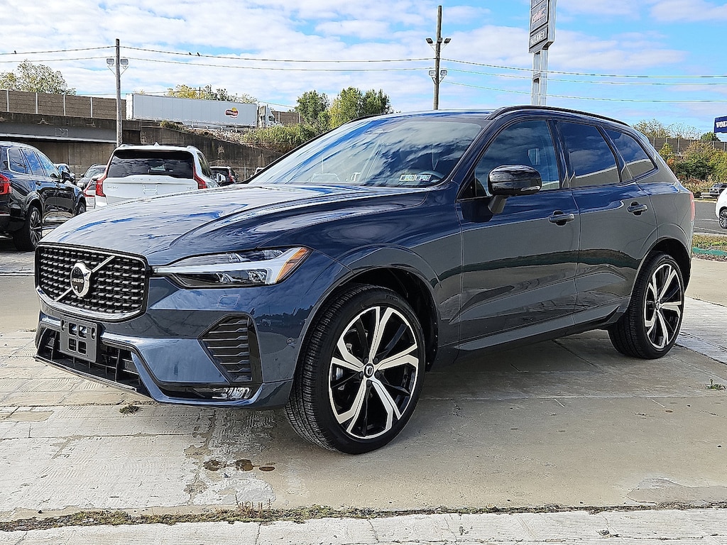 Certified 2024 Volvo XC60 B5 Ultimate Dark SUV