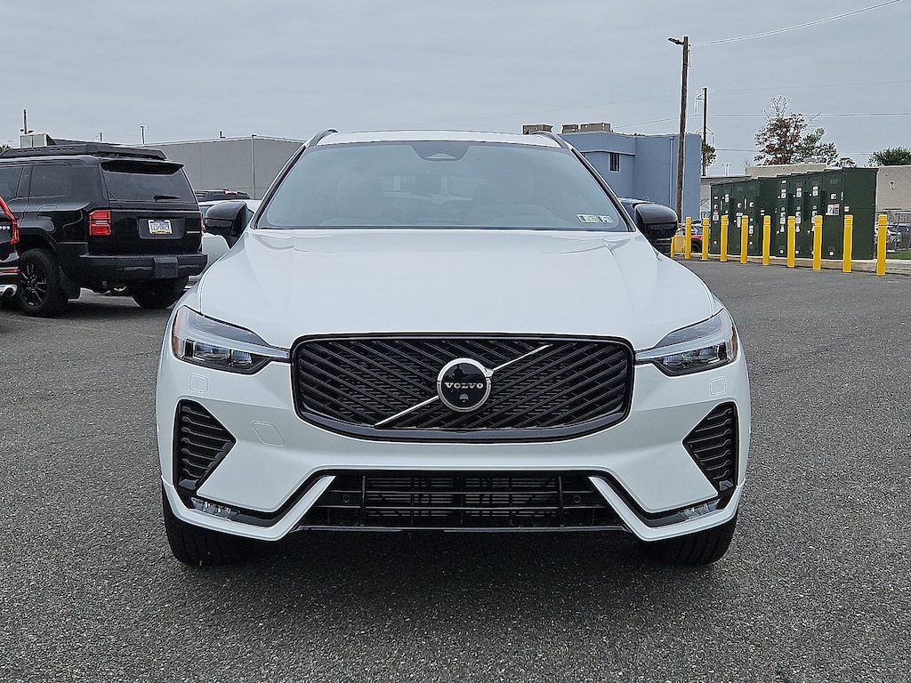 New 2026 Volvo XC60 B5 Plus SUV