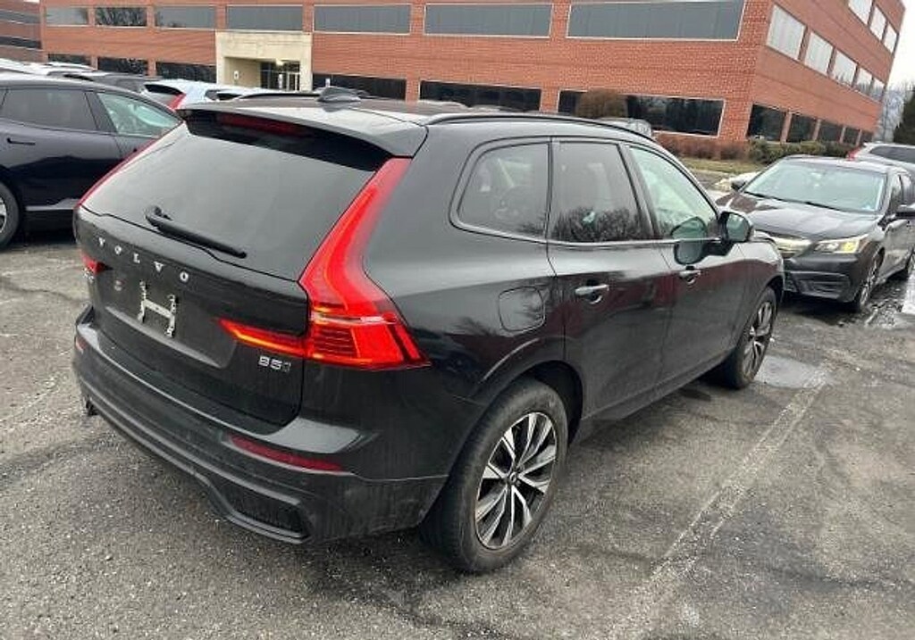 Used 2023 Volvo XC60 B5 AWD Plus Dark SUV
