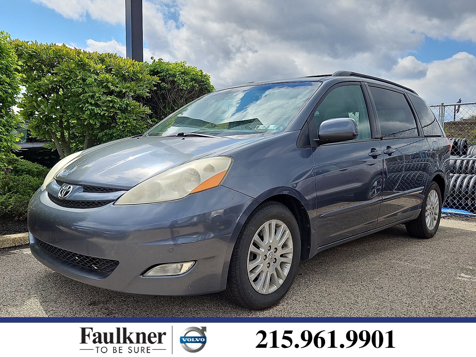 2010 Toyota Sienna XLE