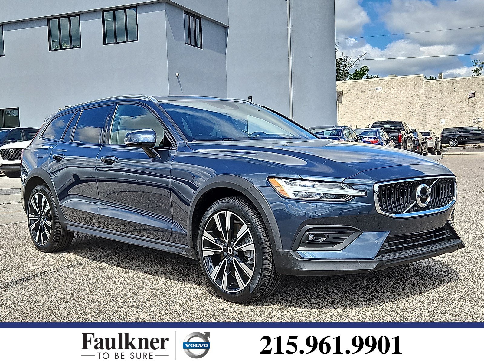 2021 Volvo V60 Cross Country Wagon 