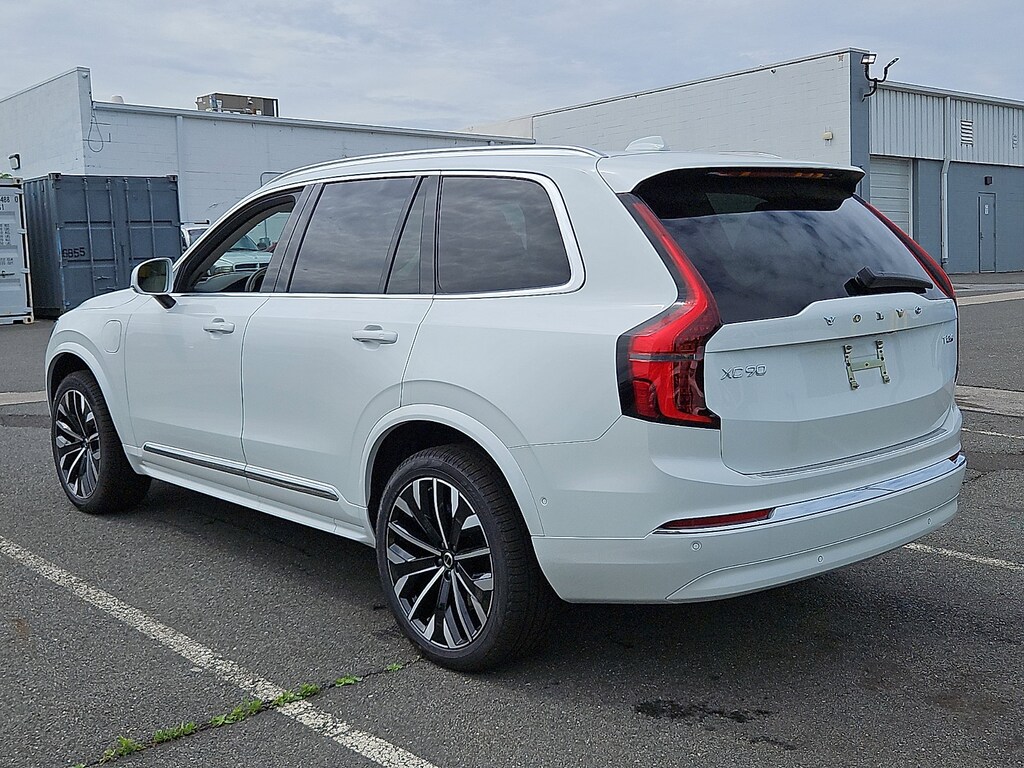 New 2026 Volvo XC90 plug-in hybrid T8 Ultra 6-Seater SUV