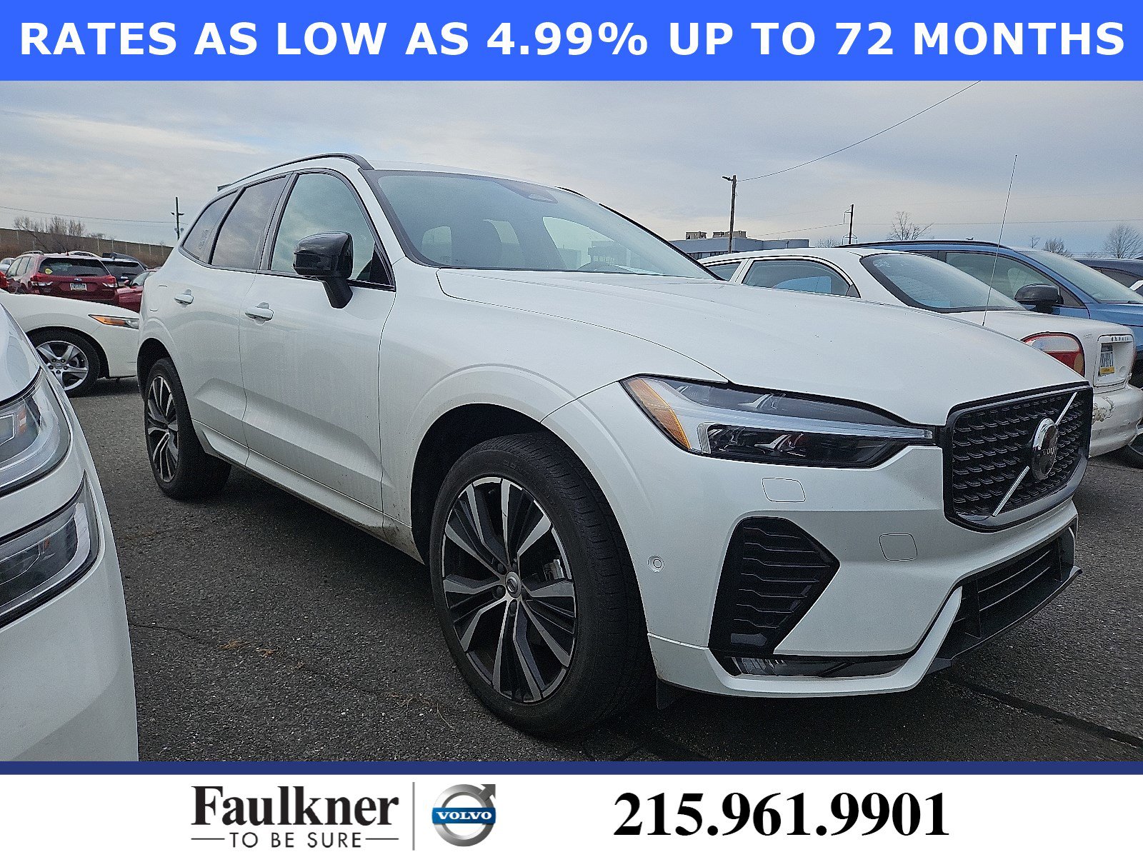 2024 Volvo XC60 Plus's photo