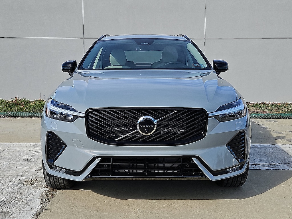 New 2026 Volvo XC60 B5 Ultra SUV