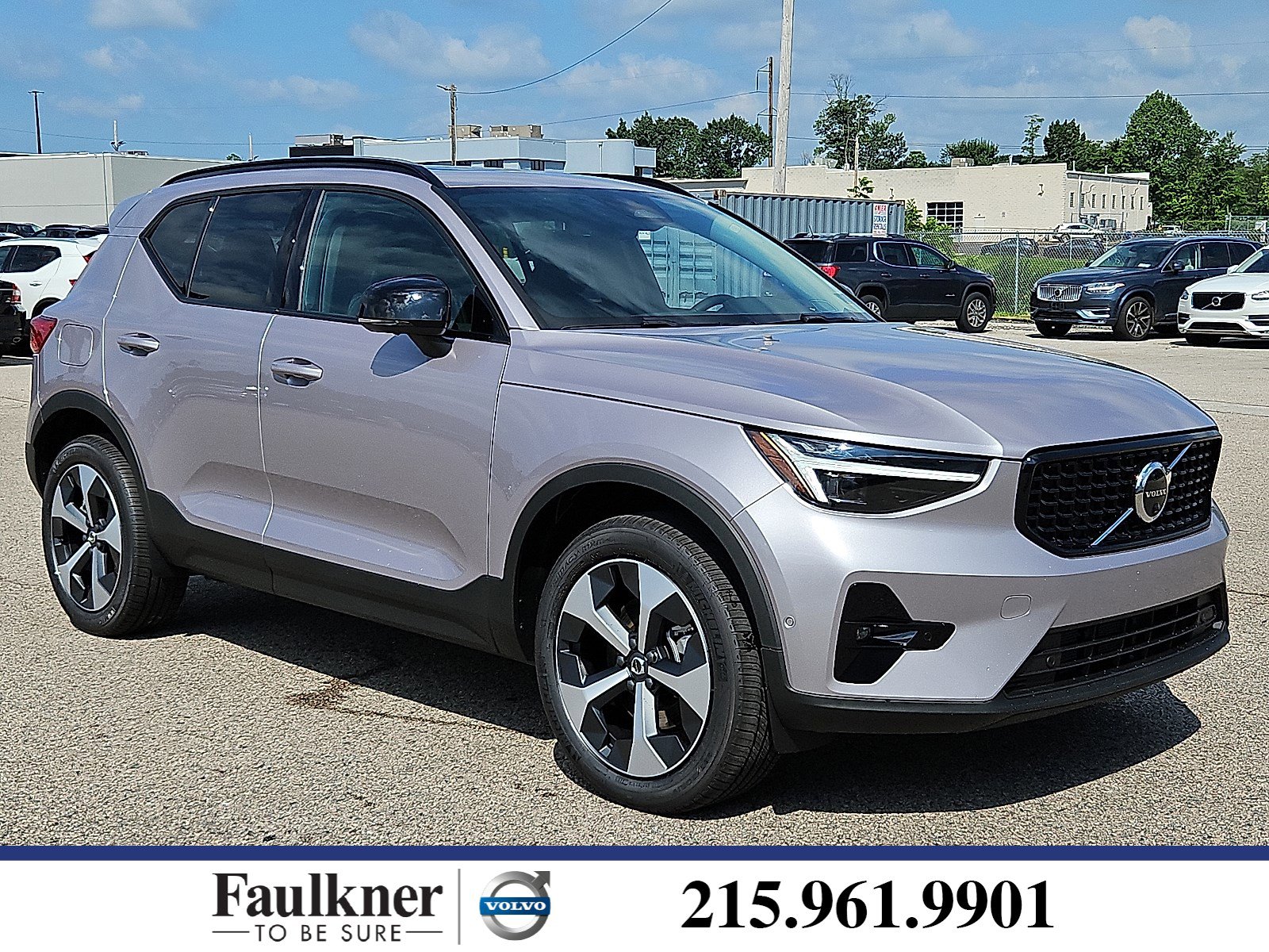 2026 Volvo XC40 Plus's photo