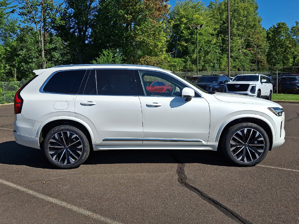 2026 Volvo XC90 Plus - Photo 7