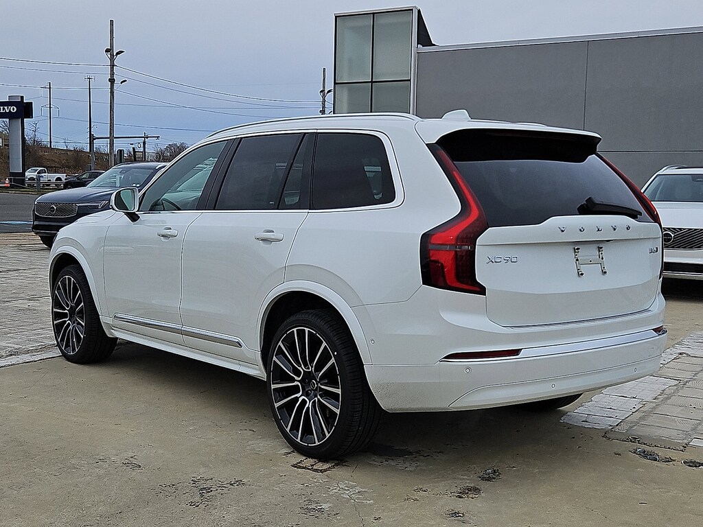 New 2026 Volvo XC90 B6 Plus 7-Seater SUV