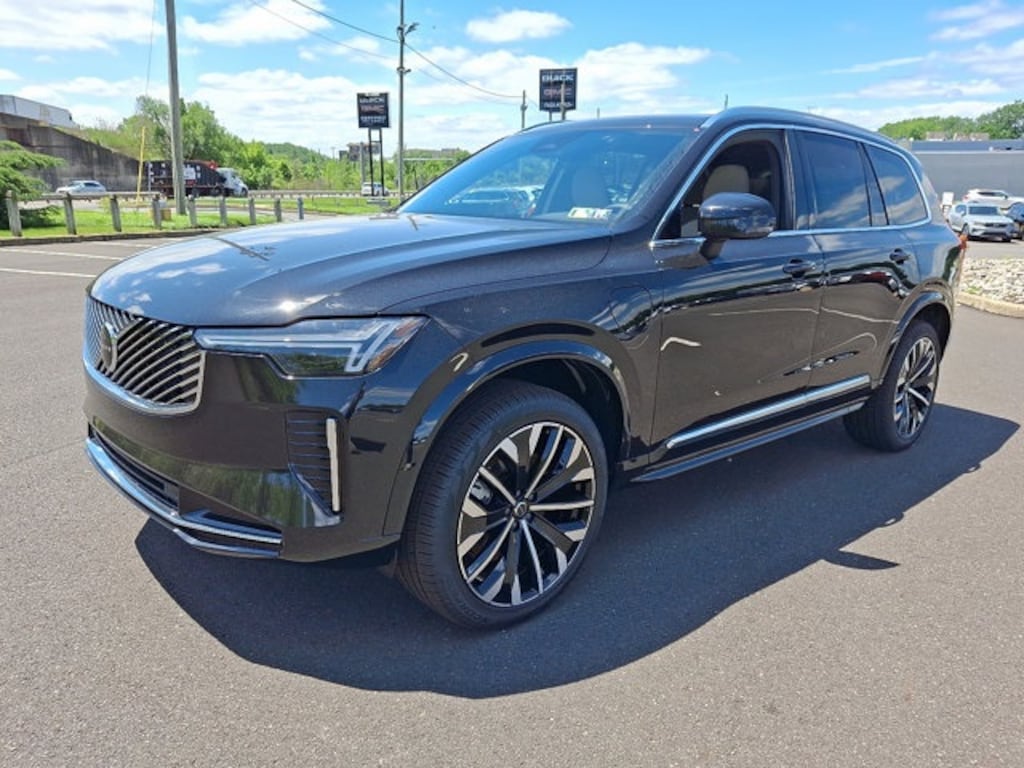 New 2025 Volvo XC90 plug-in hybrid T8 (2025.5) Core 7-Seater SUV