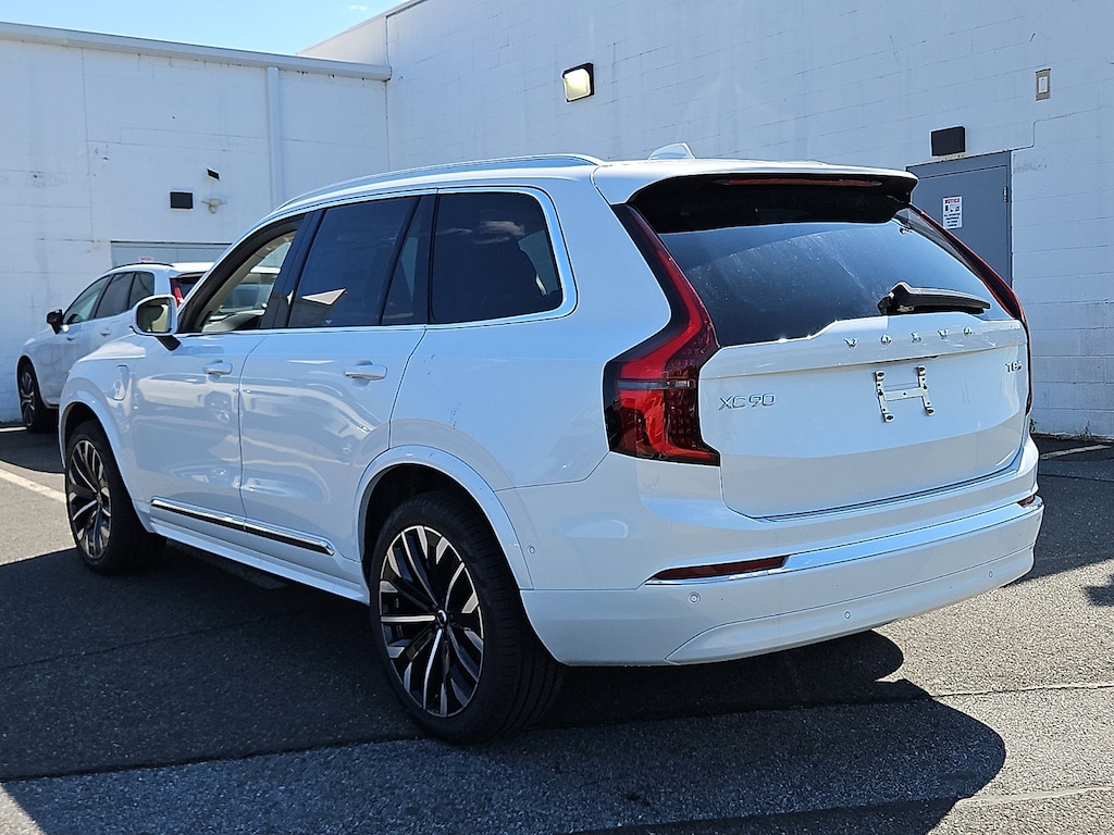New 2026 Volvo XC90 plug-in hybrid T8 Ultra 7-Seater SUV