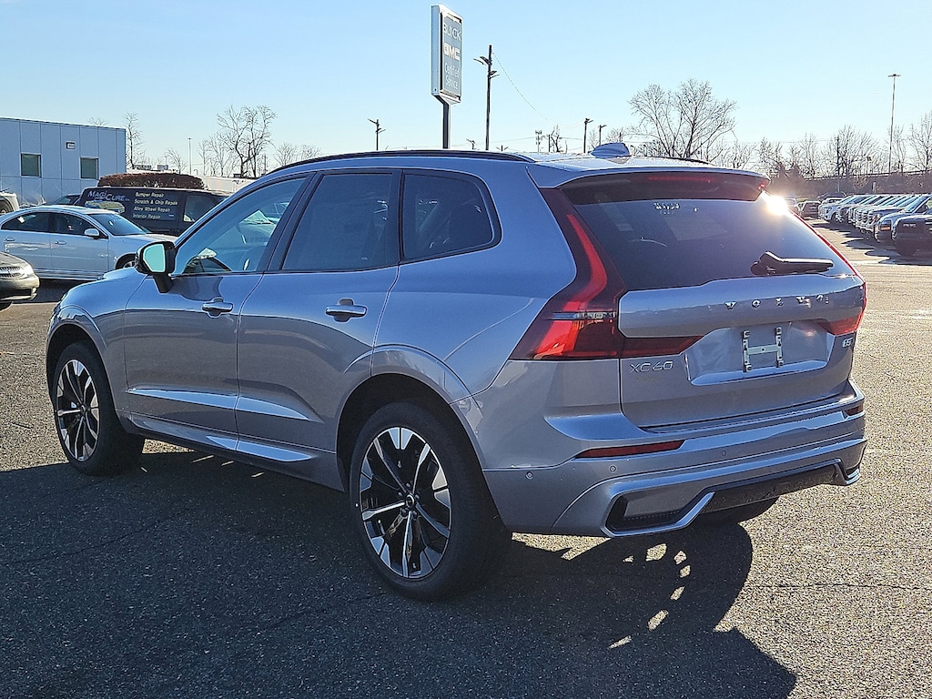 New 2026 Volvo XC60 B5 Plus SUV