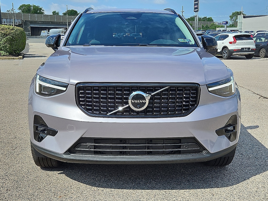 Used 2026 Volvo XC40 B5 Plus SUV