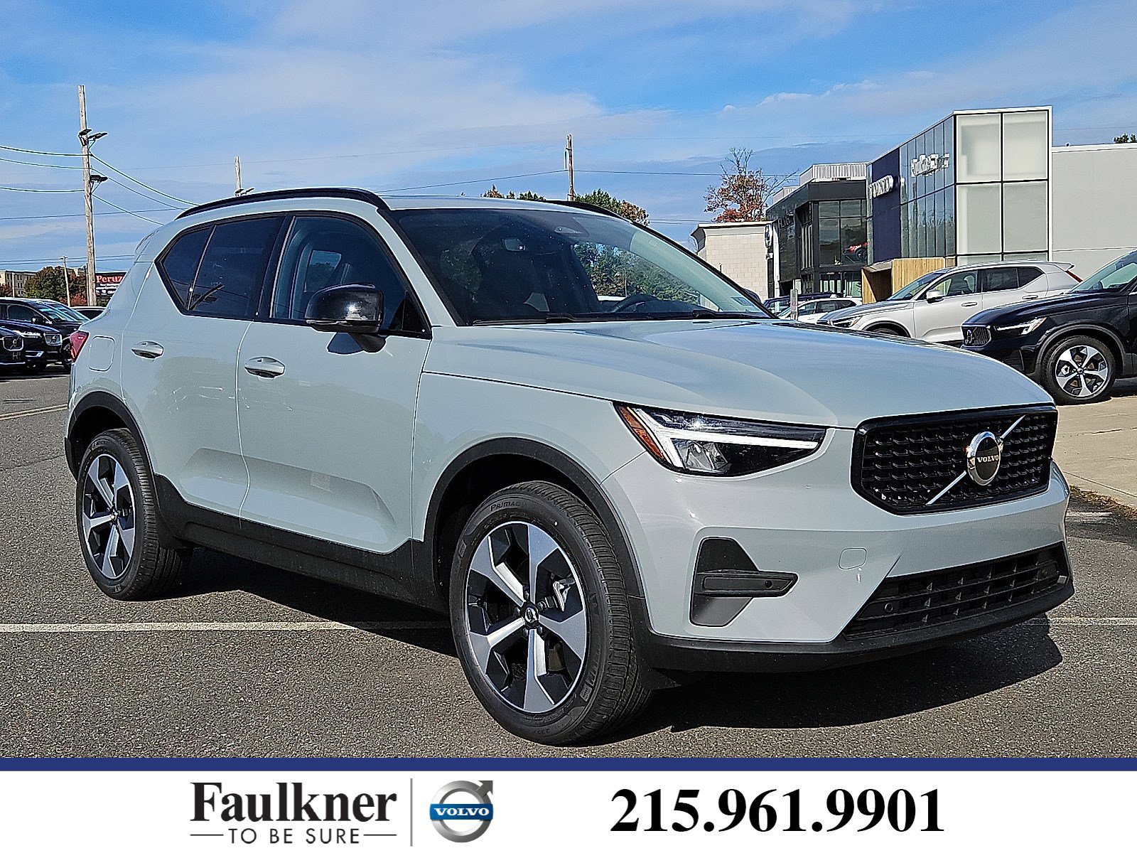 2026 Volvo XC40 SUV 