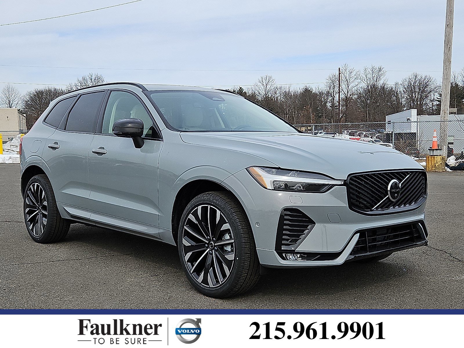 2026 Volvo XC60 B5 Ultra Dark AWD's photo
