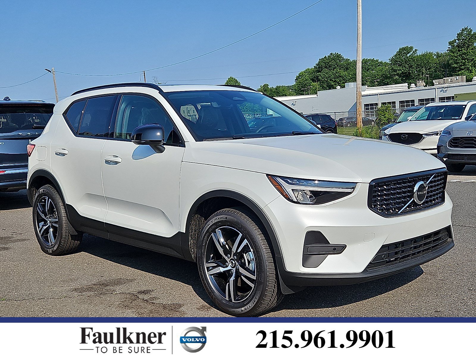 2026 Volvo XC40 SUV 
