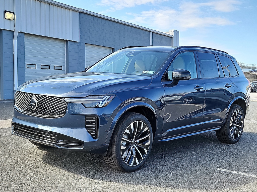 New 2026 Volvo XC90 B6 Ultra Dark Theme 6-Seater SUV