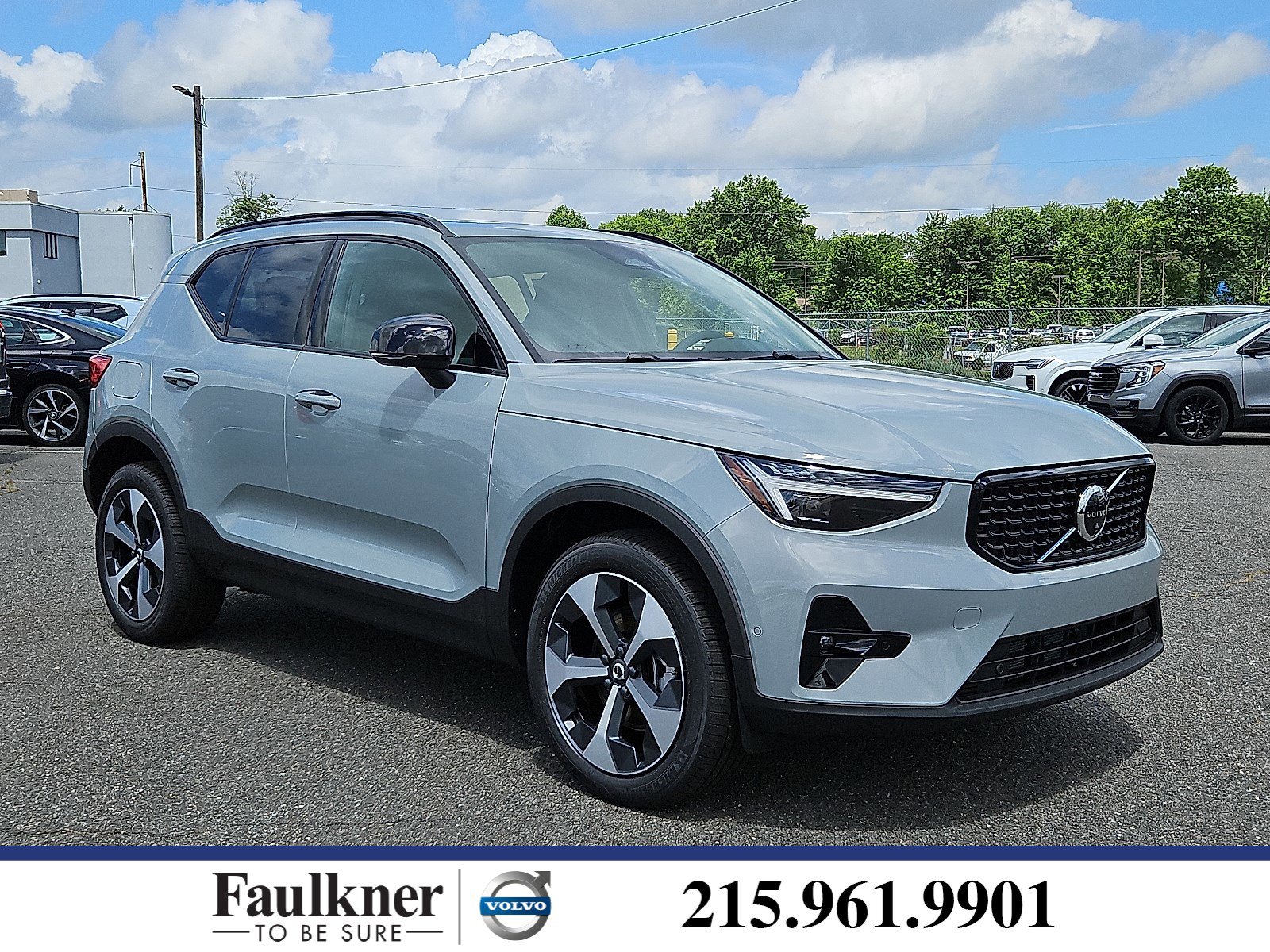 2026 Volvo XC40 Plus's photo