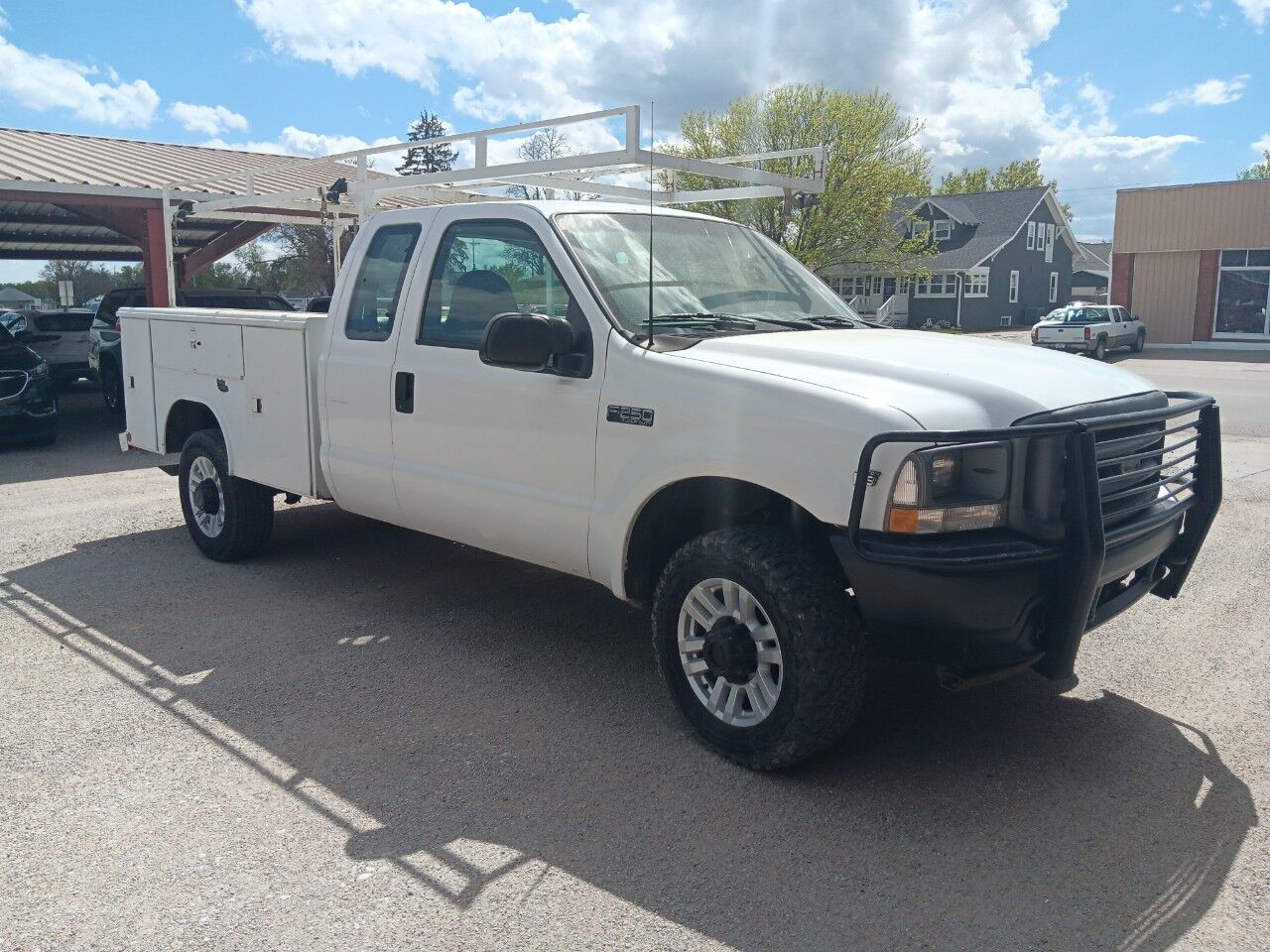 Used 2002 Ford F-250 Super Duty XL with VIN 1FTNX21L12ED21718 for sale in Arapahoe, NE