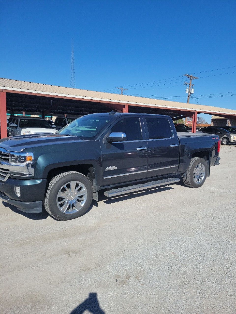 Used 2017 Chevrolet Silverado 1500 High Country with VIN 3GCUKTEJ2HG287203 for sale in Arapahoe, NE