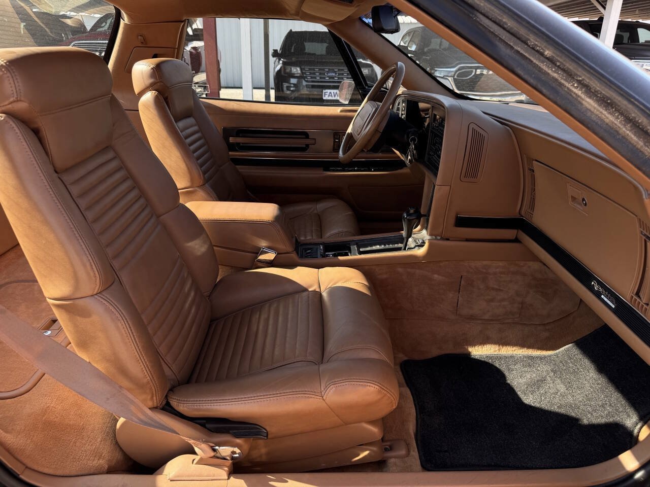 1991 Buick Reatta - Photo 23