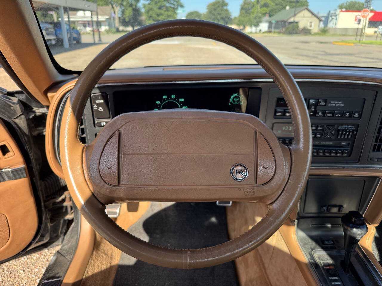 1991 Buick Reatta - Photo 14