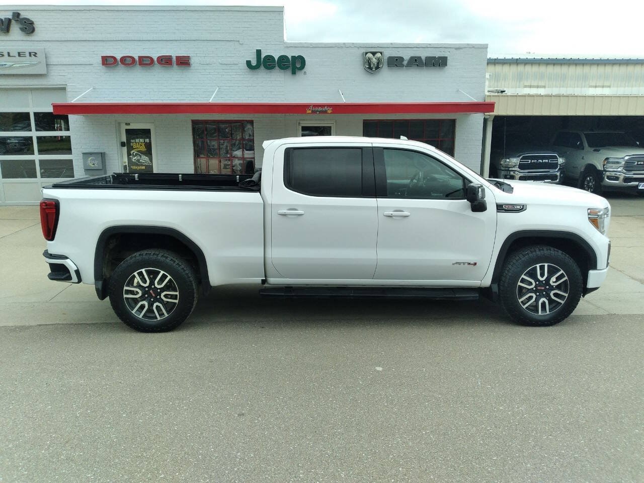 2019 GMC Sierra 1500 AT4 - Photo 7