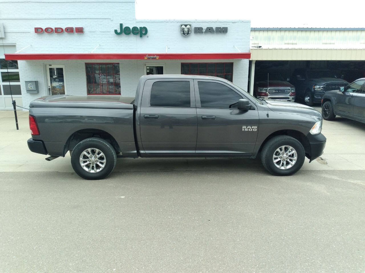 Used 2017 RAM Ram 1500 Pickup Tradesman with VIN 1C6RR7KG9HS671593 for sale in Arapahoe, NE