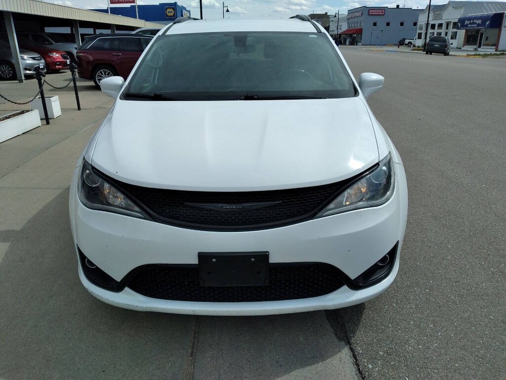 Used 2020 Chrysler Pacifica Touring L Touring L FWD