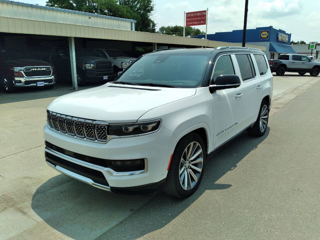 Used 2023 Jeep Grand Wagoneer Series II Series II 4x4