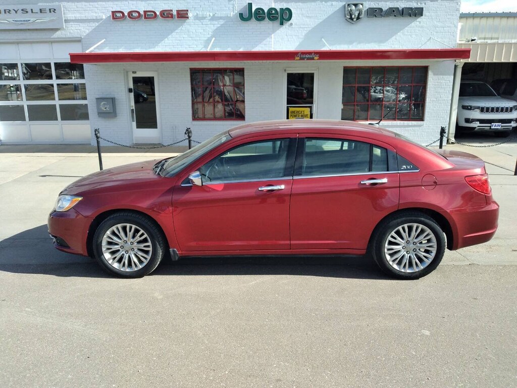 Used 2011 Chrysler 200 Limited Sedan