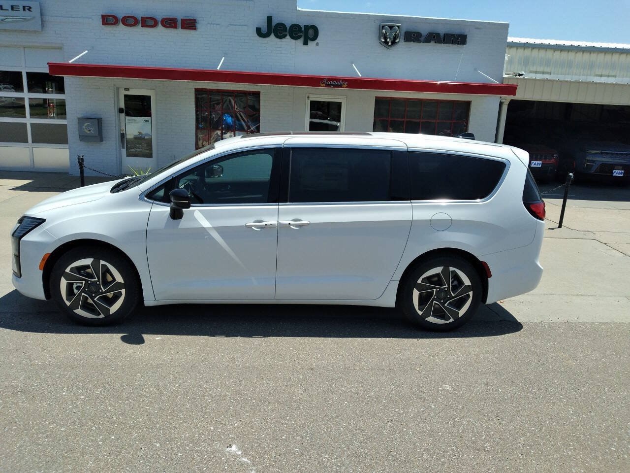 2027 Chrysler Pacifica