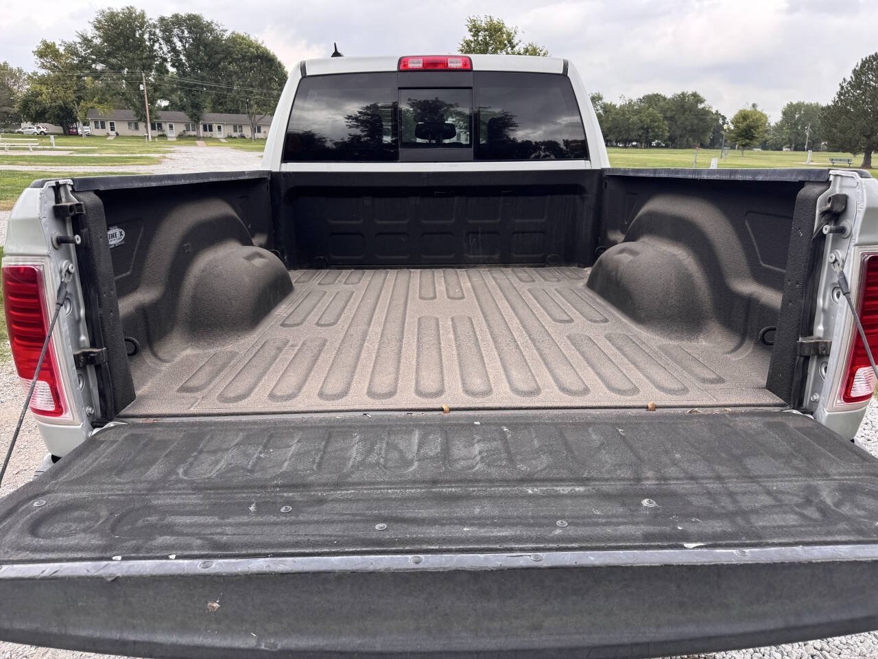 2017 RAM Ram 1500 Pickup Laramie - Photo 9