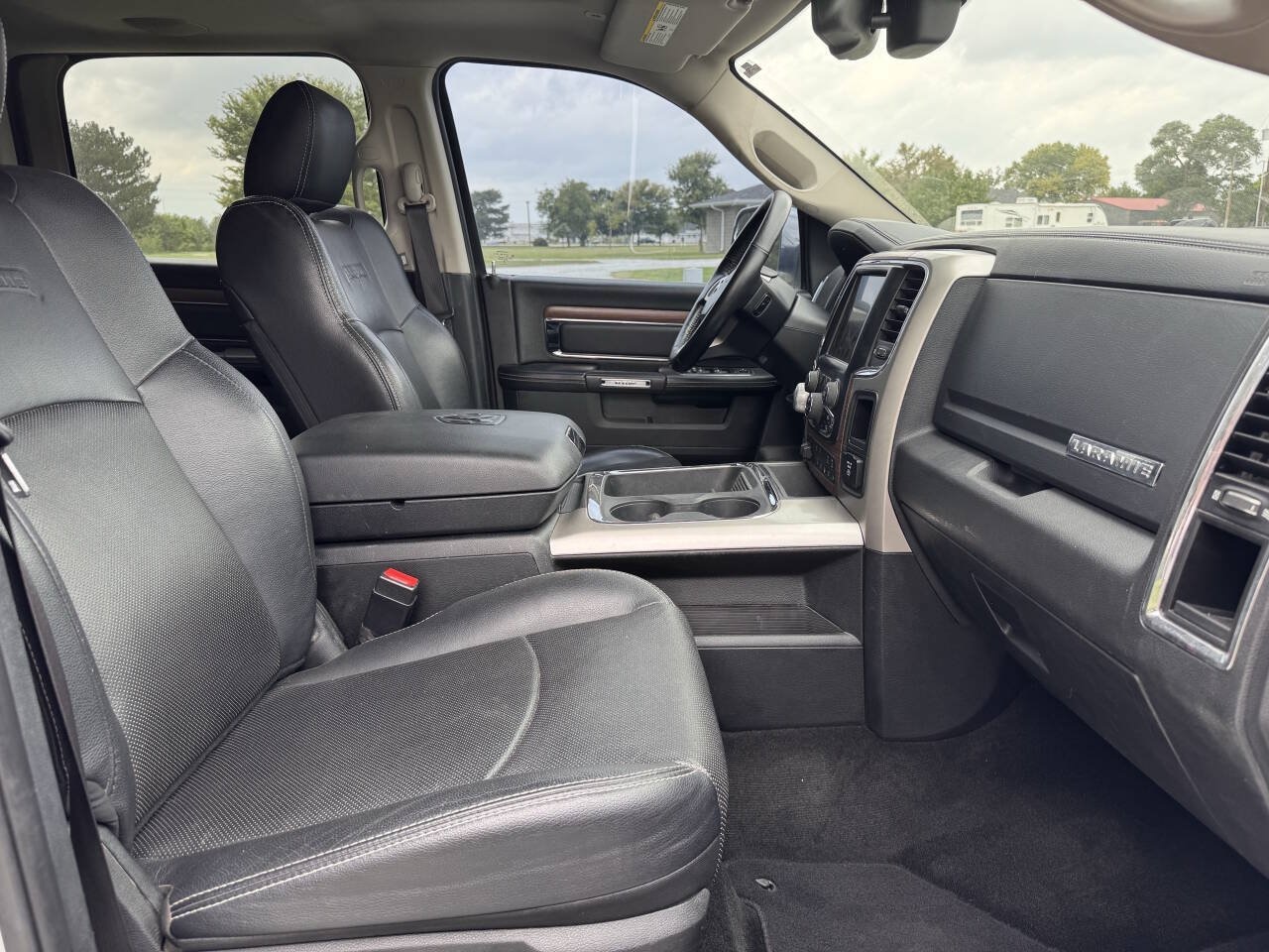 2017 RAM Ram 1500 Pickup Laramie - Photo 35