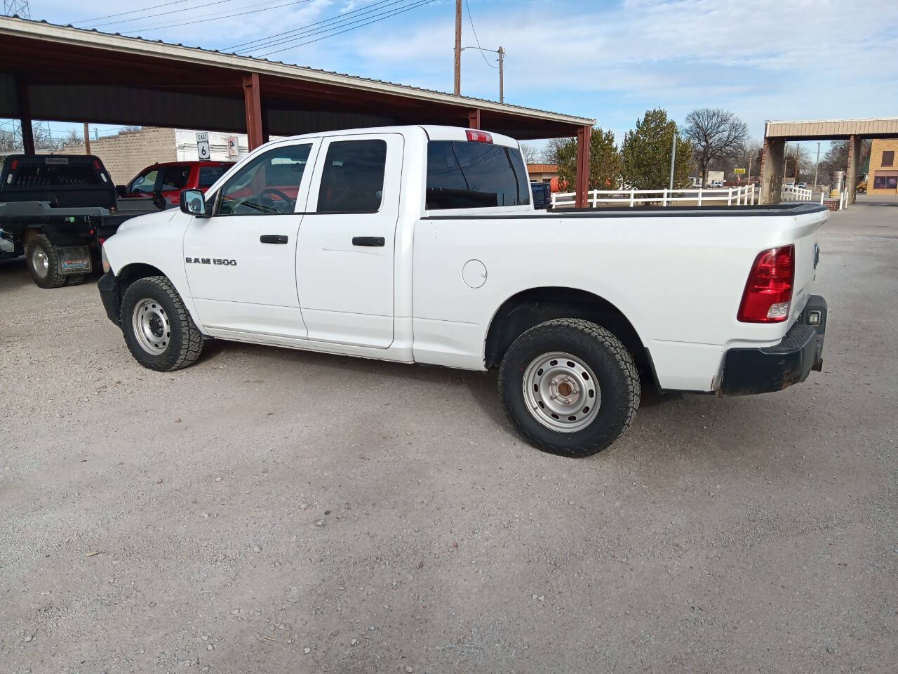 Used 2012 Ram 1500 ST 4WD Quad Cab 140.5 ST