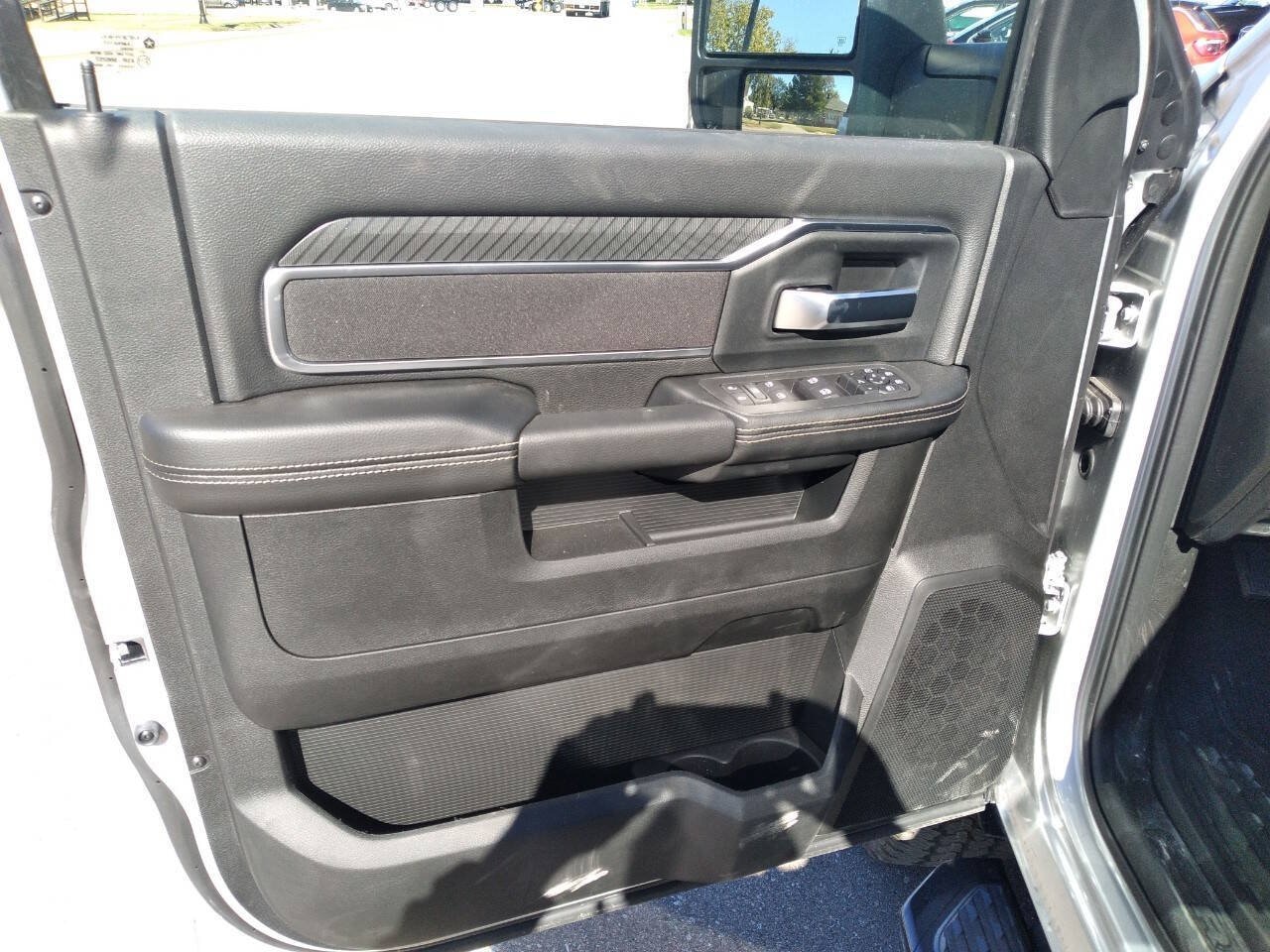 2026 RAM 2500 Big Horn - Photo 16