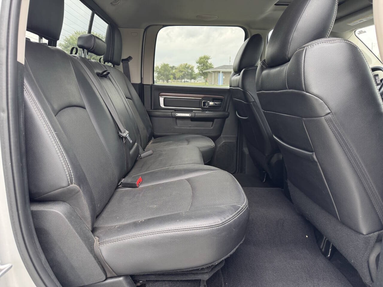 2017 RAM Ram 1500 Pickup Laramie - Photo 38
