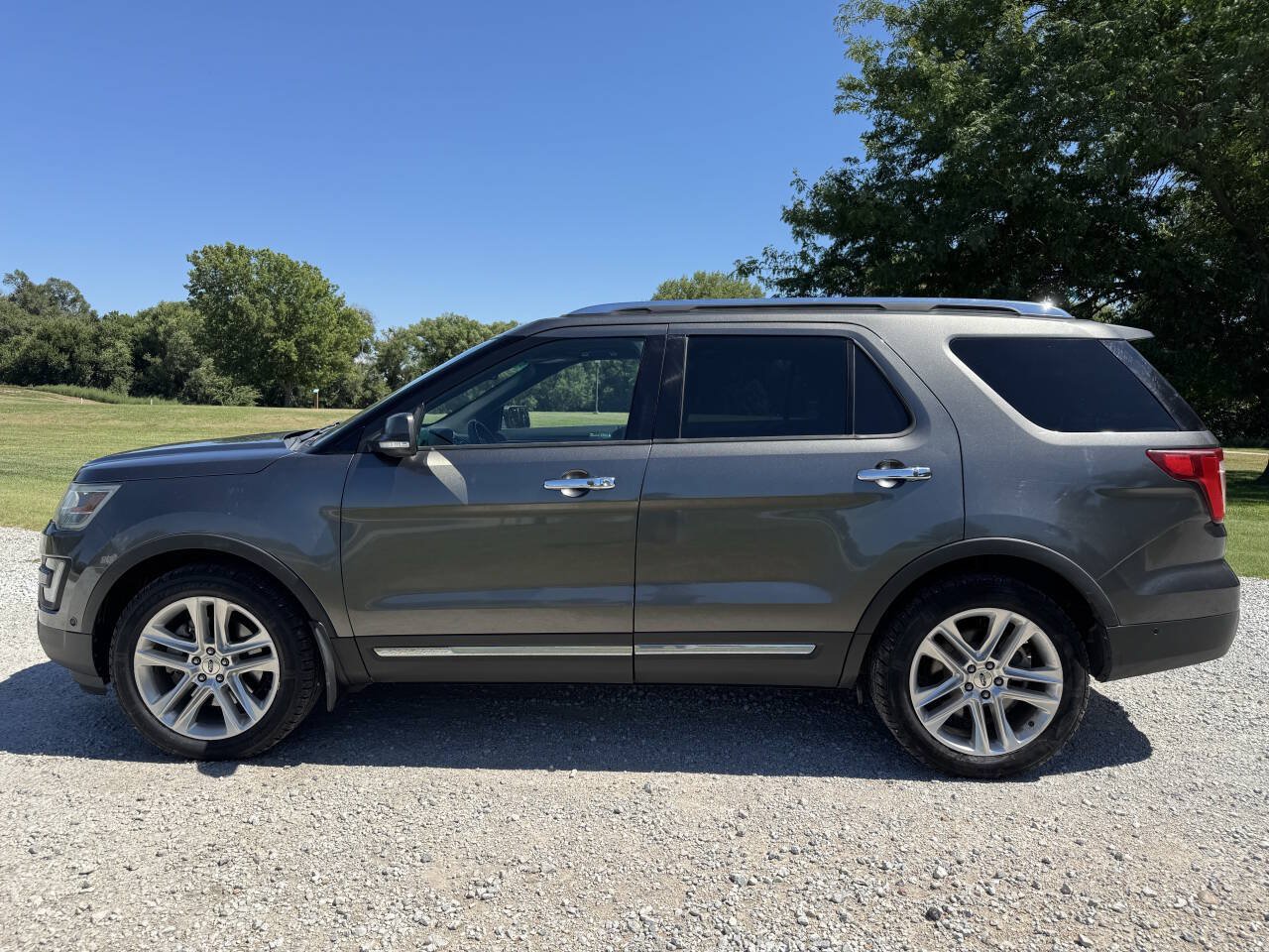  Ford Explorer