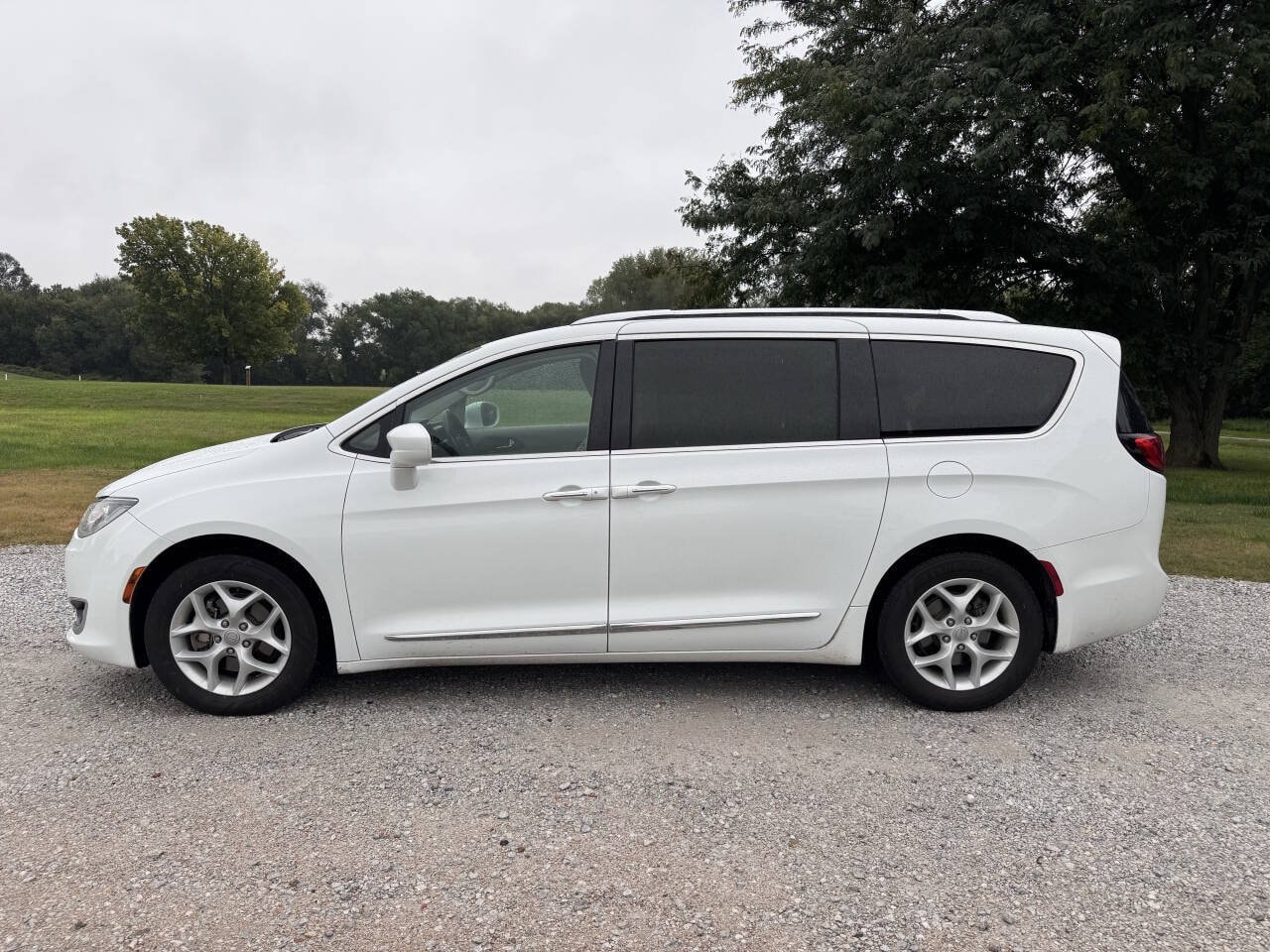 Used 2018 Chrysler Pacifica Touring L Plus with VIN 2C4RC1EG8JR188834 for sale in Arapahoe, NE