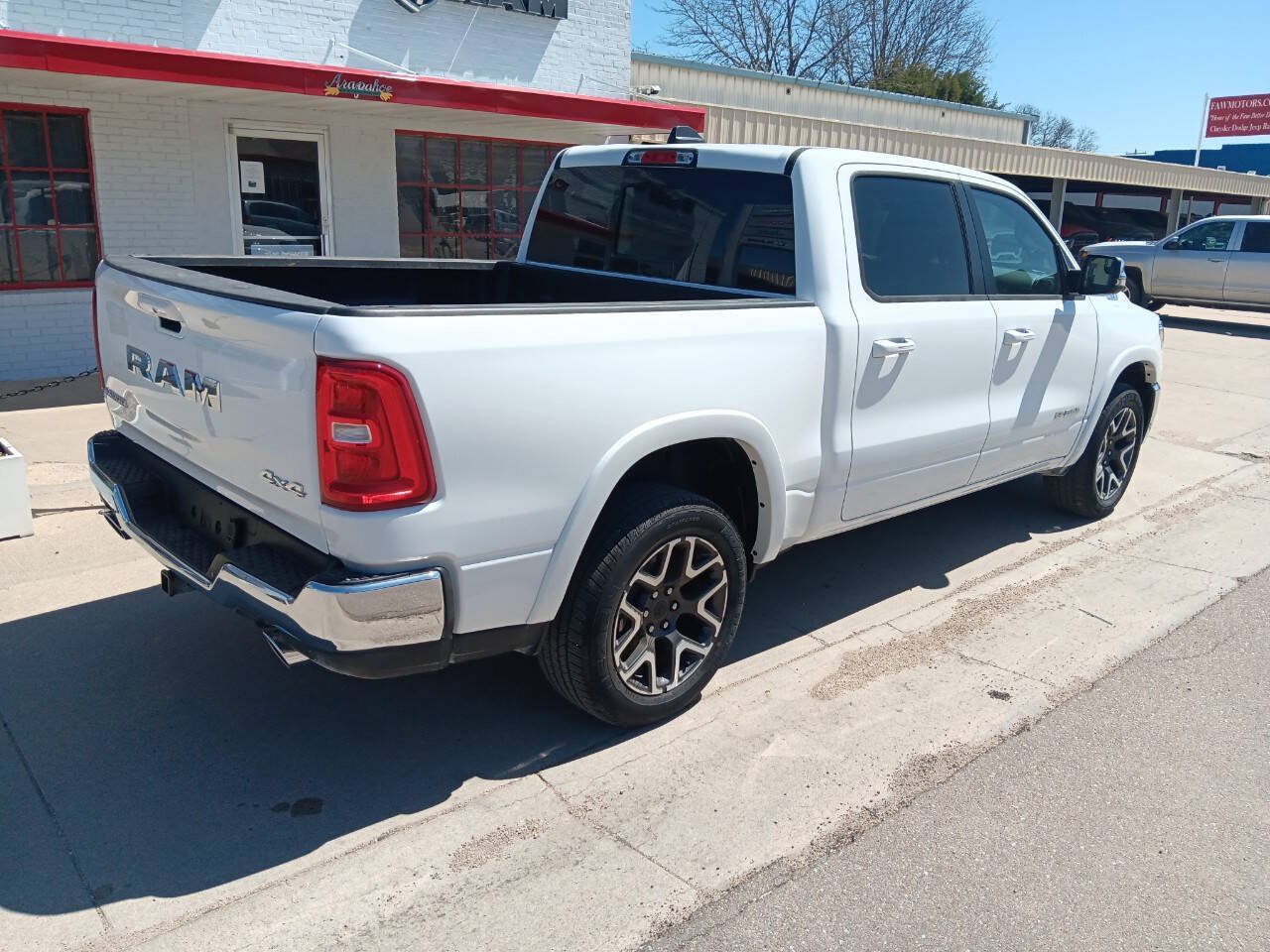 2025 RAM Ram 1500 Pickup Laramie - Photo 14