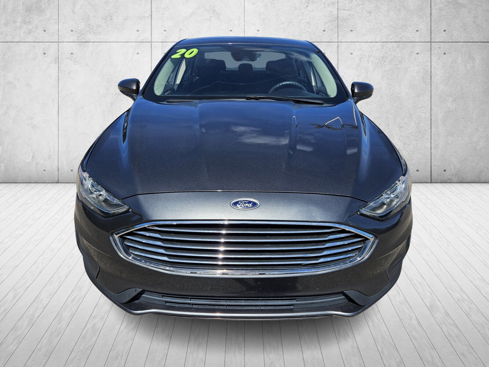 2020 Ford Fusion SE photo 2