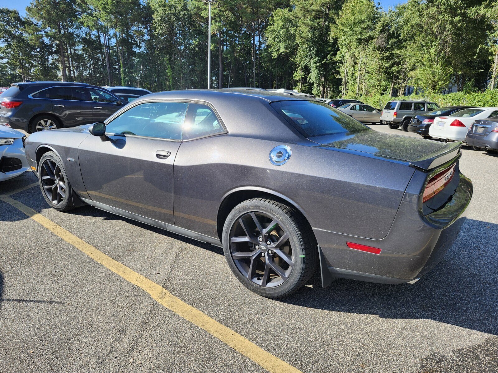 2014 Dodge Challenger SXT photo 4