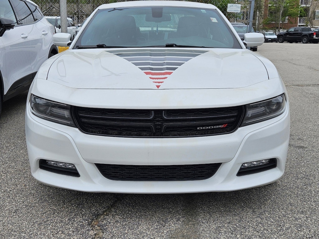 Used 2015 Dodge Charger SXT Sedan