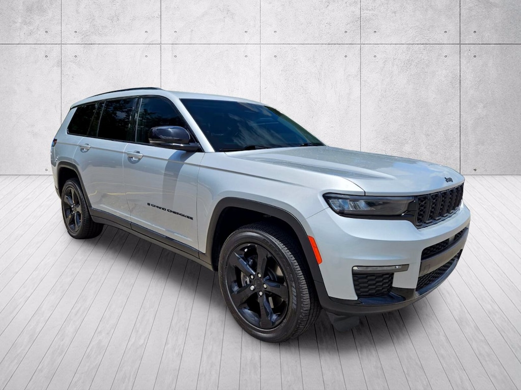 Used 2022 Jeep New Grand Cherokee Limited SUV